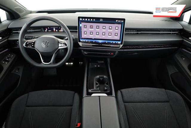 Volkswagen ID.7 Pro 210 kW Black, AHK, HuD, IQ.Light, IQ.Drive, AreaView, Side, 20-Zoll 