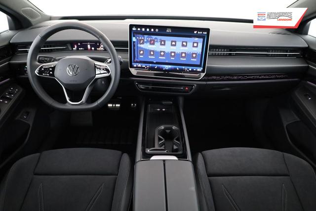 Volkswagen ID.7 Pro 210 kW Black, HuD, IQ.Light, IQ.Drive, AreaView, Side, 20-Zoll 