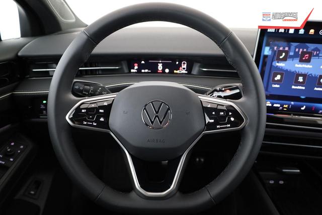 Volkswagen ID.7 Pro 210 kW Black, HuD, IQ.Light, IQ.Drive, AreaView, Side, 20-Zoll 