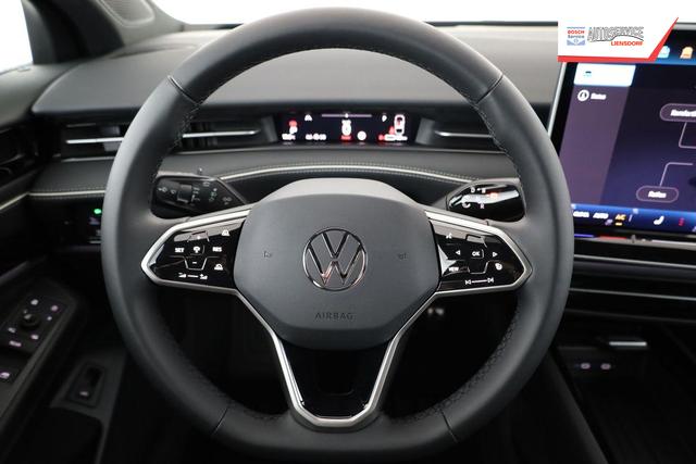 Volkswagen ID.7 Pro 210 kW Tourer Black, AHK, HuD, IQ.Light, IQ.Drive, AreaView, Side, 20-Zoll 
