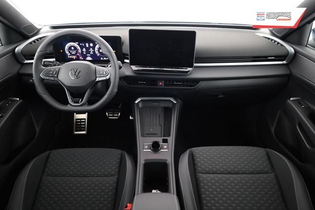 Volkswagen T-Roc 1.5 eTSI 110 kW R-Line DSG Black, neues Modell, 19-Zoll, Winter, sofort 