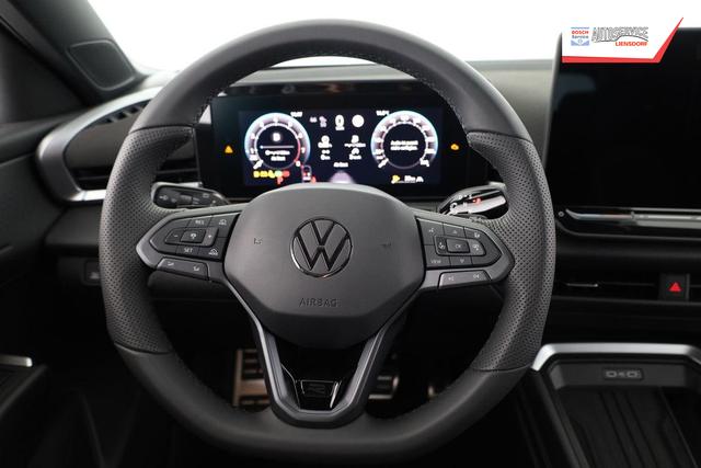 Volkswagen T-Roc 1.5 eTSI 110 kW R-Line DSG Black, neues Modell, 19-Zoll, Winter, sofort 