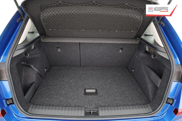Skoda Kamiq Selection 1.5 TSI DSG Selection, LED, Kamera, Ladeboden, Winter, 16-Zoll 