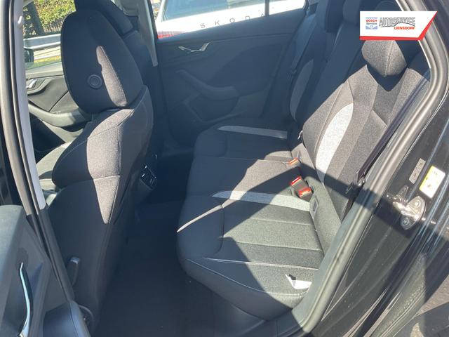 Skoda Kamiq Selection 1.5 TSI DSG Selection, LED, Kamera, Winter, 16-Zoll, 4.J-Garanite 