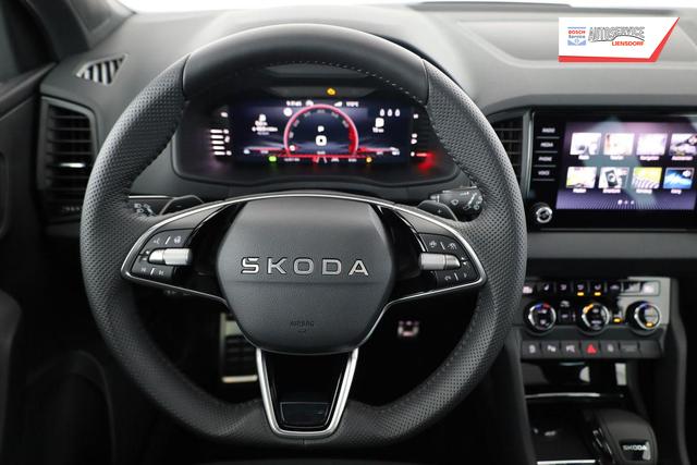 Skoda Karoq Sportline 1.5 TSI DSG Sportline, Pano, AHK, Navi, CANTON, Matrix, AreaView, Side, el. Klappe, FS-beheizbar, 5 J.-Garantie 