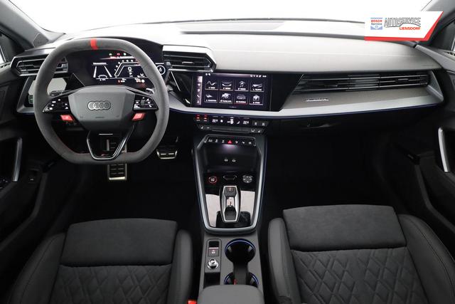 Audi RS3 Sportback 2.5 294 kW TFSI quattro quattro, SONOS, Navi, Kamera, Side, 5 J.-Garantie 