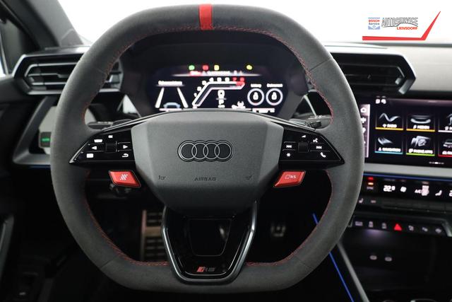 Audi RS3 Sportback 2.5 294 kW TFSI quattro quattro, SONOS, Navi, Kamera, Side, 5 J.-Garantie 