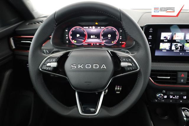 Skoda Kamiq Monte Carlo 1.5 TSI DSG Carlo, Pano, AHK, Matrix, Navi, Side, 18-Zoll, 5 J.-Garantie 