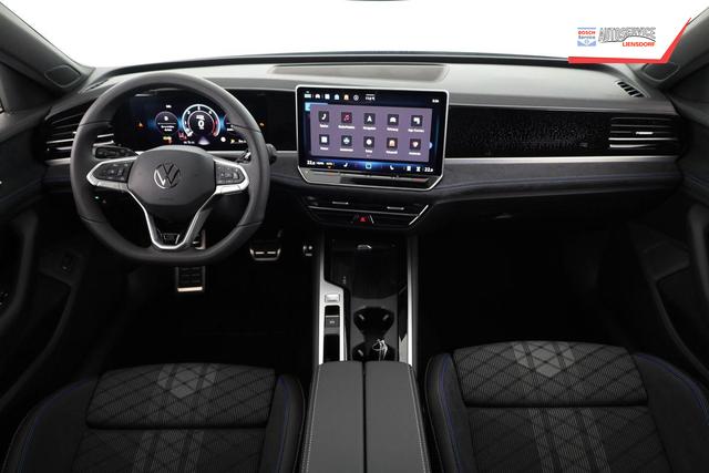 Volkswagen Passat Variant 2.0 TDI 142 kW 4Motion R-Line DSG 4M Black, Pano, AHK, Navi, IQ.Light, Side, Kamera, el. Klappe, 19-Zoll, 5 J.-Garantie 