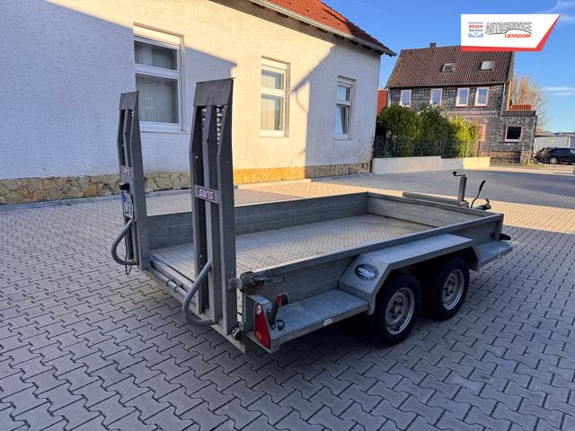 Saris Magnum Explorer 300 Baumaschinenanh&auml;nger EZ: 06/2015 