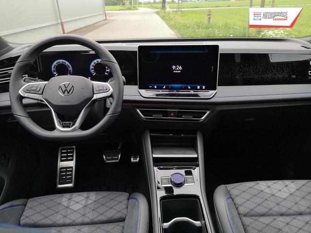 Volkswagen Tiguan 2.0 TDI 110 kW R-Line DSG Head Up Black 360 AHK 