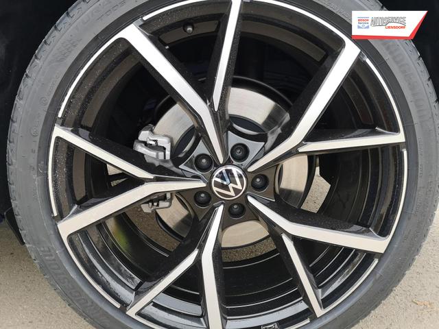 Volkswagen Touareg 3.0 TDI 210 kW 4Motion R-Line V6 UPE 113.880 € 