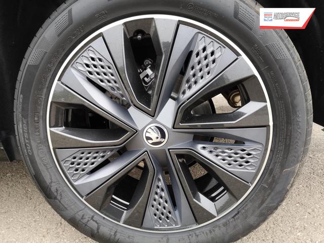 Skoda Karoq Sportline 1.5TSI DSG ABT AHK Matrix ACC Navi 