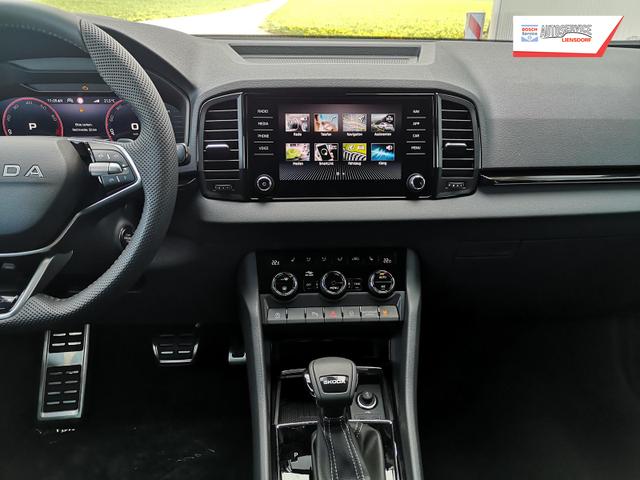 Skoda Karoq Sportline 2.0TDI DSG 4x4 AHK Matrix Navi ACC 