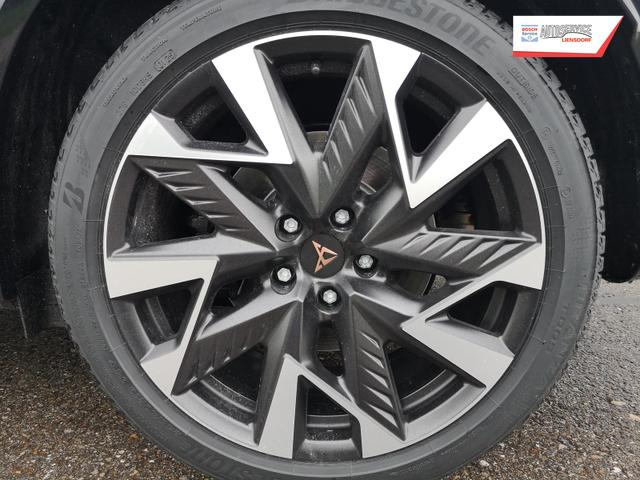 Cupra Formentor VZ 2.0 TSI 245 kW 4Drive 2.0TSI DSG ABT AHK GV5 Navi Matrix Pano Sound 