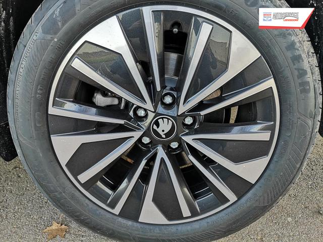 Skoda Superb Combi 2.0 TDI 142kW 4x4 Selection DSG AHK 360 Head Up Pano 