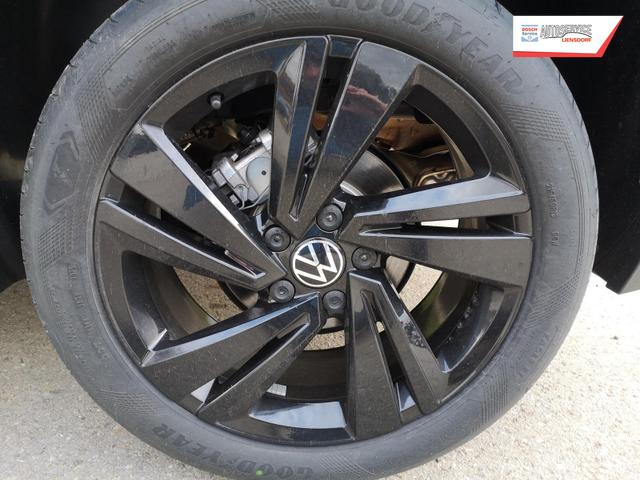 Volkswagen T-Roc R-Line 2.0 TDI DSG Pano AHK Navi Matrix Leder 