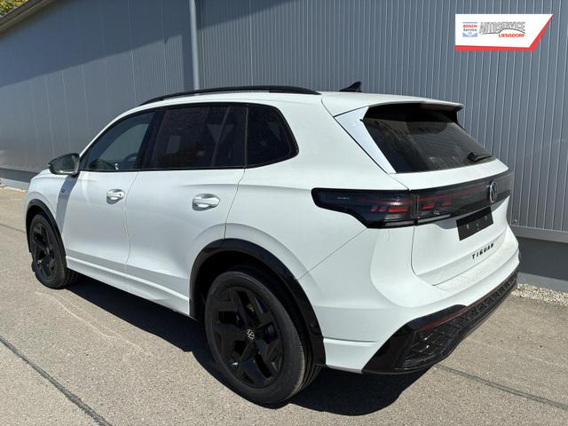 Volkswagen Tiguan 2.0 TDI 110 kW R-Line DSG Head Up Black 360 AHK 