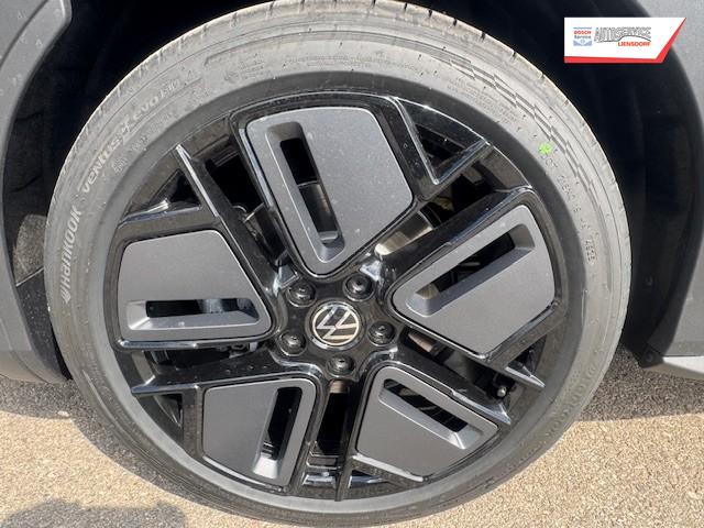 Volkswagen T-Roc 1.5 eTSI 110 kW R-Line Pano Black GV5 19 Zoll 