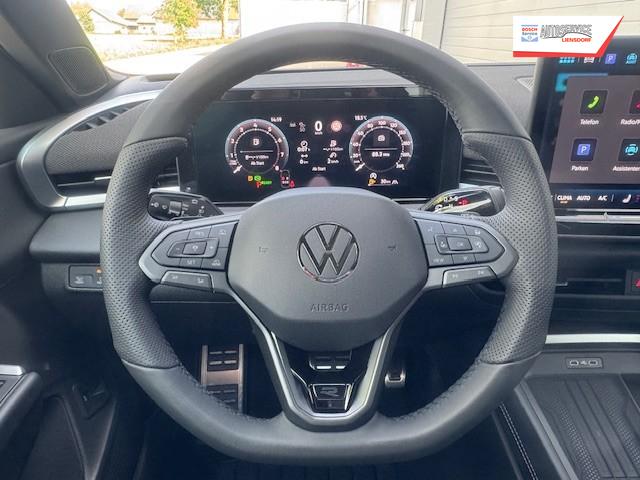 Volkswagen T-Roc 1.5 eTSI 110 kW R-Line Pano Black GV5 19 Zoll 