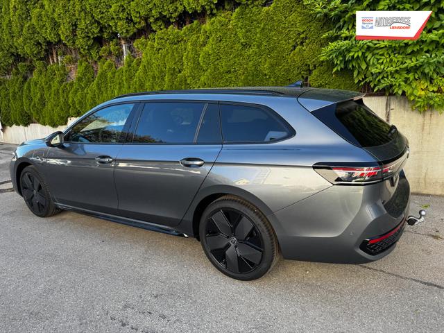 Volkswagen Passat Variant 1.5 TSI eHybrid 200 kW R-Line Black AHK 360 