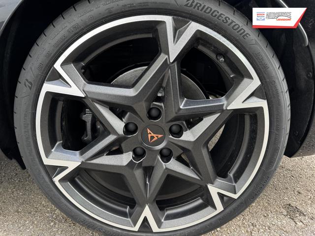 Cupra Leon Sportstourer 2.0 TSI 245 kW 4Drive VZ Kombi ST 2.0TSI AHK ACC 
