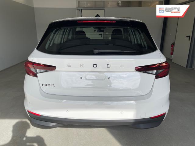 Skoda / Fabia / Wei&szlig; / / / 115PS Sitzheizung + App Connect