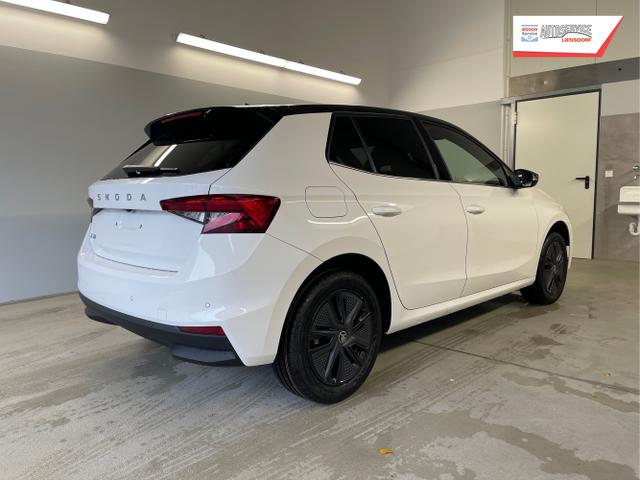 Skoda / Fabia / Wei&szlig; / / / 115PS DSG Dynamic+Kamera+Kessy+Alu16+Sitzheiz+Climatronic+PDCvo+hi