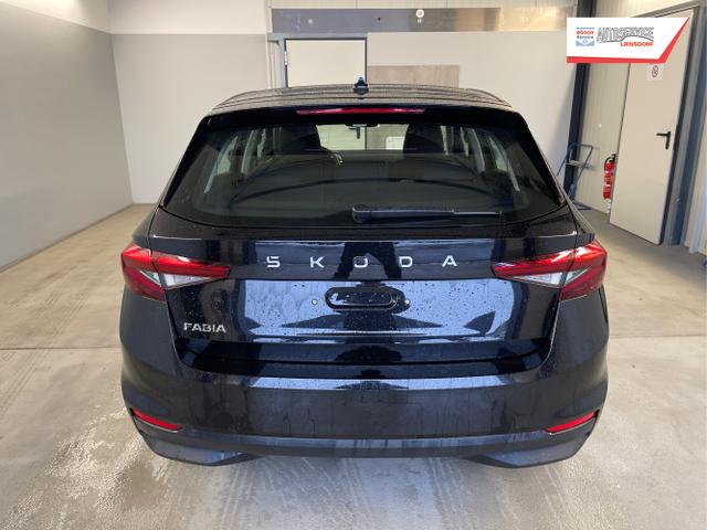 Skoda / Fabia / Schwarz / / / 95PS AHK+Sitzheizung+Lenkradheizung