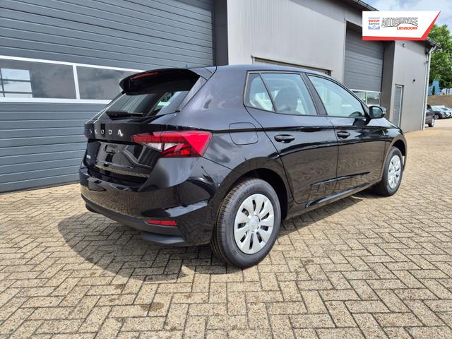 Skoda Fabia 1.0 TSI 115PS DSG Selection 5-türig Rückf.Kamera Parksensoren Sitzheizung Multifunktionslenkrad Klima Skoda-Radio Bluetooth Touchscreen Tempomat Nebelsch. Apple CarPlay + Android Auto 