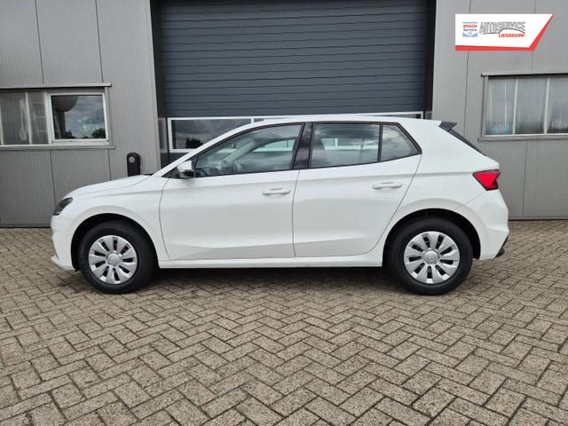 Skoda Fabia 1.0 TSI 115PS DSG Selection 5-türig Rückf.Kamera Parksensoren Sitzheizung Multifunktionslenkrad Klima Skoda-Radio Bluetooth Touchscreen Tempomat Nebelsch. Apple CarPlay + Android Auto 