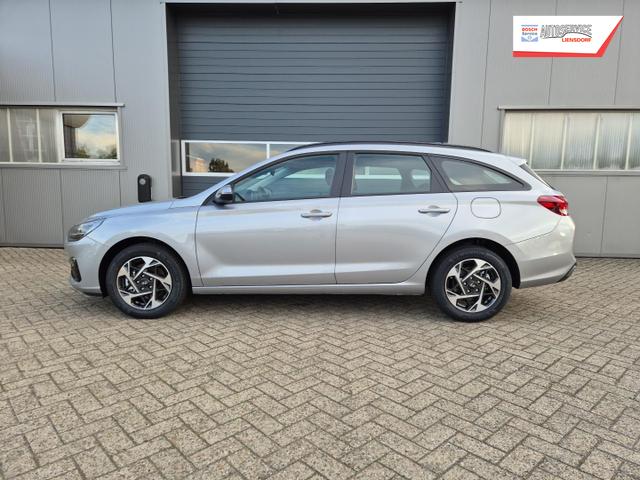 Hyundai i30 Kombi 1.5 T-GDI 95PS Sitzheizung Lenkradheizung Klima Tempomat Navi Apple CarPlay + Android Auto PDC v+h Rückf.Kamera 16-LM 