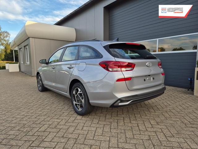 Hyundai i30 Kombi 1.5 T-GDI 95PS Sitzheizung Lenkradheizung Klima Tempomat Navi Apple CarPlay + Android Auto PDC v+h Rückf.Kamera 16-LM 