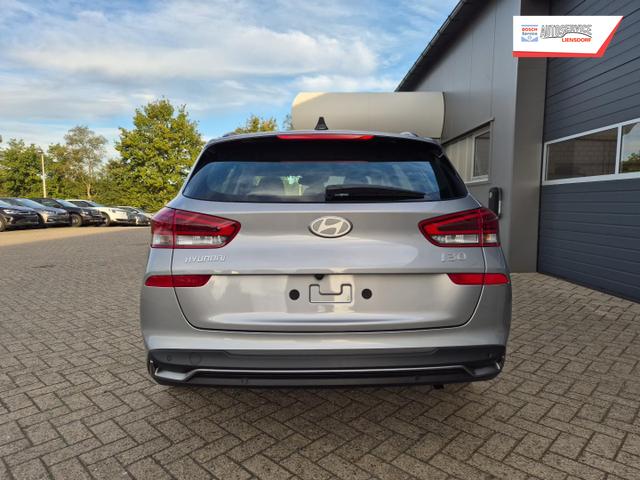 Hyundai i30 Kombi 1.5 T-GDI 95PS Sitzheizung Lenkradheizung Klima Tempomat Navi Apple CarPlay + Android Auto PDC v+h Rückf.Kamera 16-LM 