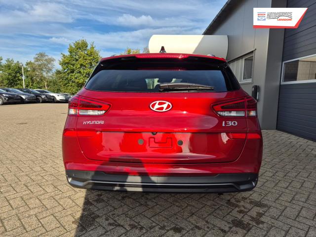 Hyundai i30 Kombi 1.5 T-GDI 95PS Sitzheizung Lenkradheizung Klimaautomatik Tempomat Navi Apple CarPlay + Android Auto PDC v+h Rückf.Kamera 17-LM 