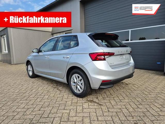 Skoda Fabia 1.0 TSI 115PS DSG Selection 5-türig 15"LM Rückf.Kamera Parksensoren Sitzheizung Multifunktionslenkrad Klima Skoda-Radio Bluetooth Touchscreen Tempomat Nebelsch. Apple CarPlay + Android Auto 