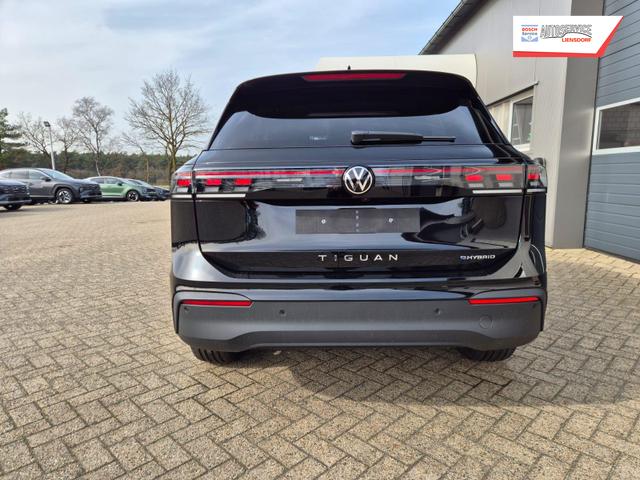 Volkswagen Tiguan Life 1,5 l eHybrid OPF 204PS DSG LED-Plus-Scheinw. elektr. Heckklappe Sitzheizung v+h Lenkradheizung Frontscheibe beheizb. R&uuml;ckf.Kamera Klimaautomatik VW-Radio Bluetooth wireless Apple CarPlay + Android Auto PDC ACC 2xKeyless Digital Cockpit 