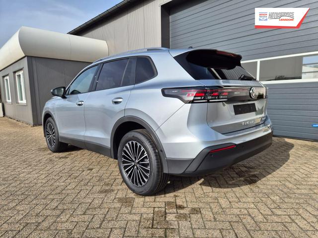 Volkswagen Tiguan Life 1,5 l eHybrid OPF 204PS DSG Design Paket "Dark" LED-Plus-Scheinw. elektr. Heckklappe Sitzheizung v+h Lenkradheizung Frontscheibe beheizb. R&uuml;ckf.Kamera Klimaautomatik VW-Radio Bluetooth wireless Apple CarPlay + Android Auto PDC ACC 2xKeyl 