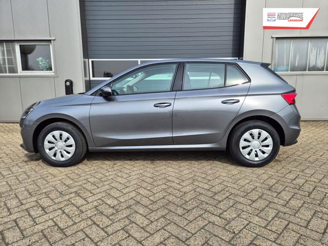 Skoda Fabia 1.0 TSI 95PS Selection 5-t&uuml;rig R&uuml;ckf.Kamera Parksensoren Sitzheizung Multifunktionslenkrad Klima Skoda-Radio Bluetooth Touchscreen Tempomat Nebelsch. Apple CarPlay + Android Auto 