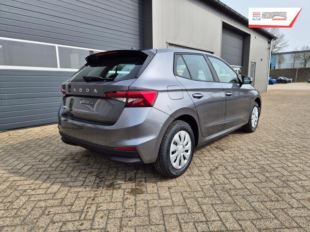 Skoda Fabia 1.0 TSI 95PS Selection 5-t&uuml;rig R&uuml;ckf.Kamera Parksensoren Sitzheizung Multifunktionslenkrad Klima Skoda-Radio Bluetooth Touchscreen Tempomat Nebelsch. Apple CarPlay + Android Auto 