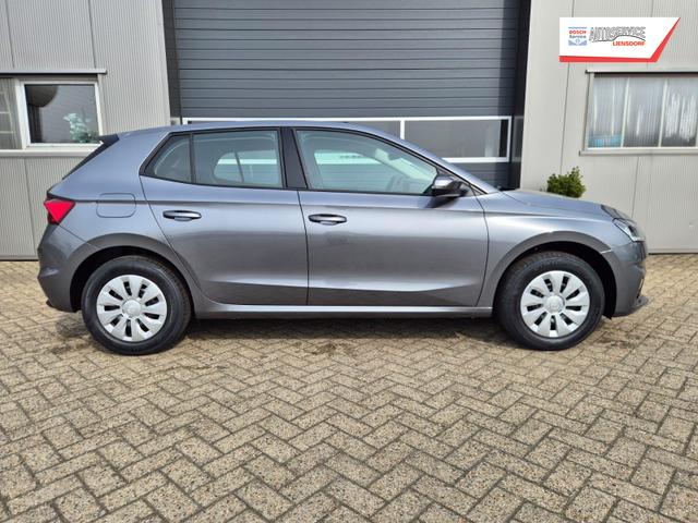 Skoda Fabia 1.0 TSI 95PS Selection 5-t&uuml;rig R&uuml;ckf.Kamera Parksensoren Sitzheizung Multifunktionslenkrad Klima Skoda-Radio Bluetooth Touchscreen Tempomat Nebelsch. Apple CarPlay + Android Auto 