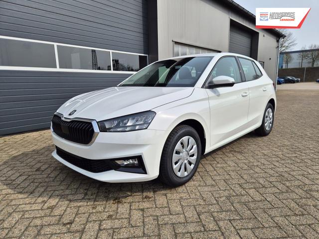 Skoda Fabia 1.0 TSI 95PS Selection 5-t&uuml;rig R&uuml;ckf.Kamera Parksensoren Sitzheizung Multifunktionslenkrad Klima Skoda-Radio Bluetooth Touchscreen Speedlimiter Nebelsch. Apple CarPlay + Android Auto 