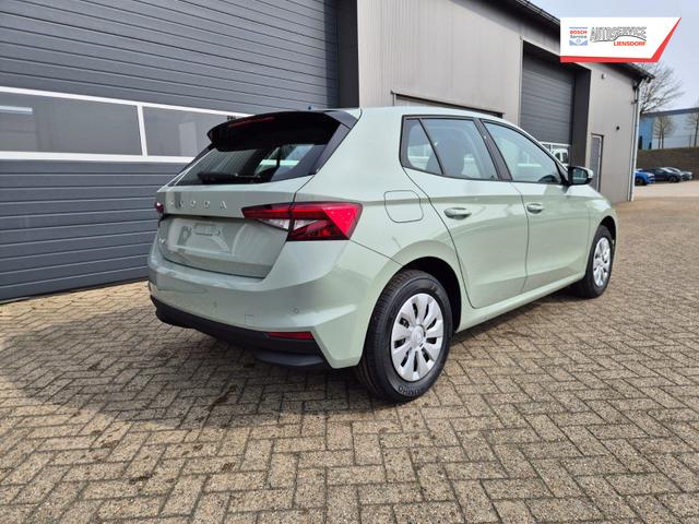 Skoda Fabia 1.0 TSI 95PS Selection 5-t&uuml;rig R&uuml;ckf.Kamera Parksensoren Sitzheizung Multifunktionslenkrad Klima Skoda-Radio Bluetooth Touchscreen Tempomat Nebelsch. Apple CarPlay + Android Auto 