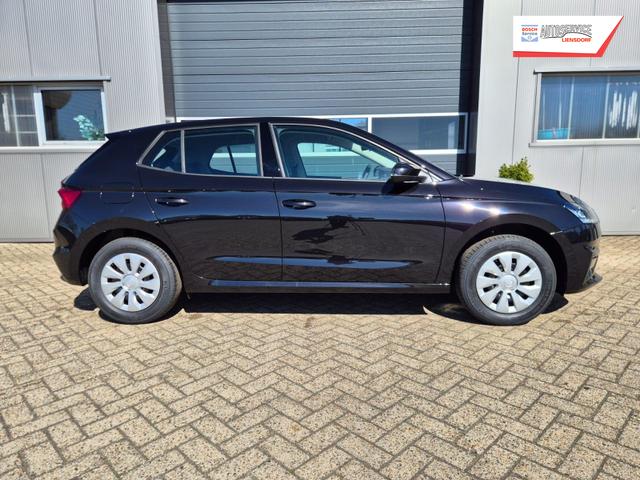 Skoda Fabia 1.0 TSI 95PS Selection 5-t&uuml;rig R&uuml;ckf.Kamera Parksensoren Sitzheizung Multifunktionslenkrad Klima Skoda-Radio Bluetooth Touchscreen Tempomat Nebelsch. Apple CarPlay + Android Auto 