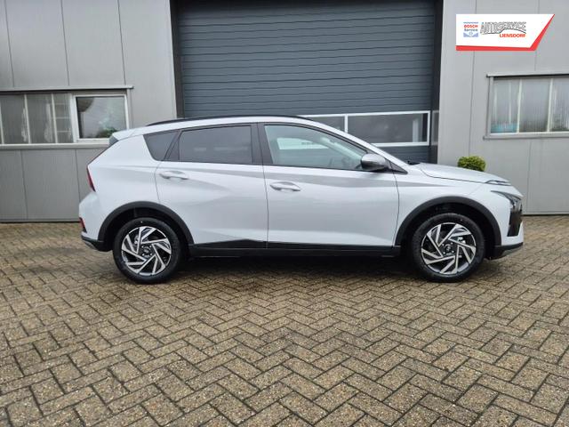 Hyundai Bayon Trend 1.0 T-GDI 90PS Klimaautomatik R&uuml;ckf.Kamera Parksensoren Sitzheizung Lenkradheizung Bluetooth Touchscreen Tempomat Apple CarPlay + Android Auto 16"LM 