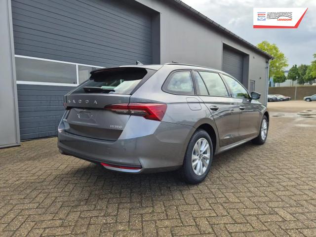 Skoda Octavia Combi 1.5 TSI 150PS m-HEV DSG Selection AHK Klimaautomatik ACC PDC v+h R&uuml;ckf.Kamera Sitzheizung TWA Apple CarPlay Android Auto 16"LM 
