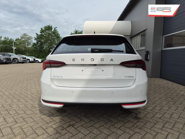 Skoda Octavia Combi 1.5 TSI 150PS m-HEV DSG Selection AHK Klimaautomatik ACC PDC v+h R&uuml;ckf.Kamera Sitzheizung TWA Apple CarPlay Android Auto 16"LM 