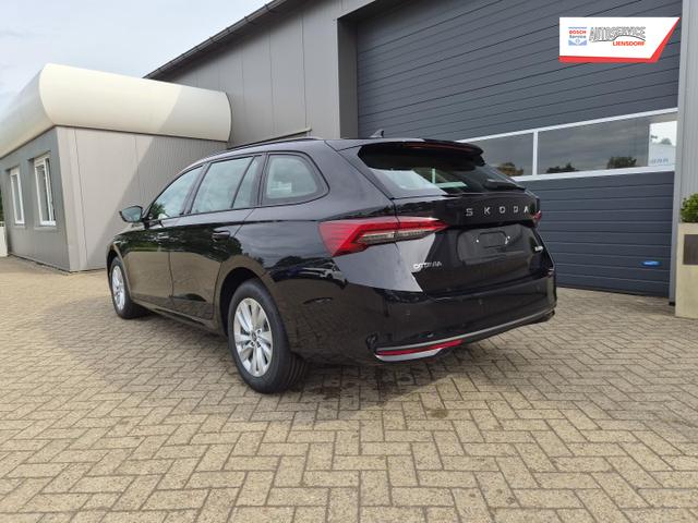 Skoda Octavia Combi 1.5 TSI 150PS m-HEV DSG Selection AHK Klimaautomatik ACC PDC v+h R&uuml;ckf.Kamera Sitzheizung TWA Apple CarPlay Android Auto 16"LM 