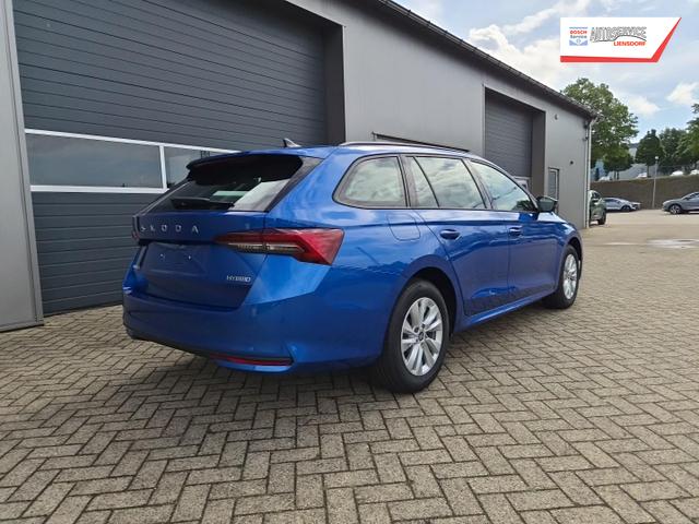 Skoda Octavia Combi 1.5 TSI 150PS m-HEV DSG Selection AHK Klimaautomatik ACC PDC v+h R&uuml;ckf.Kamera Sitzheizung TWA Apple CarPlay Android Auto 16"LM 
