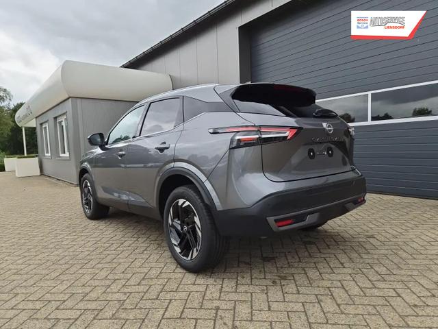 Nissan Qashqai 1.3 DIG-T MHEV 158 PS X-Tronic N-Connecta Teil-Leder PanoGlasdach Klimaautomatik Sitzheizung Lenkradheizung Navi ACC PDC v+h 360&deg;Kamera DAB Bluetooth Touchscreen Apple CarPlay Android Auto 18"LM 